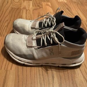 On Cloud Nova white/sand